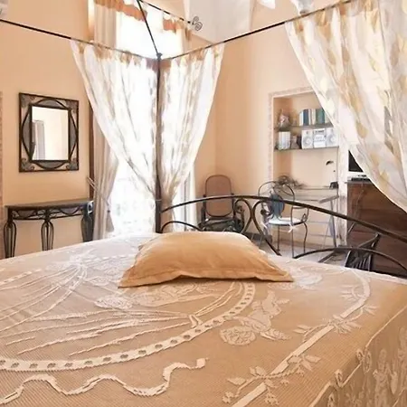 Palazzo Osanna Oda ve Kahvaltı 4*