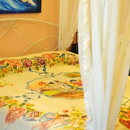 Palazzo Osanna Oda ve Kahvaltı Nardò