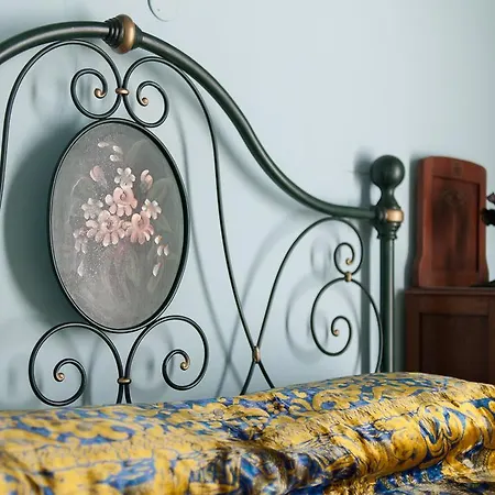 Oda ve Kahvaltı Palazzo Osanna 4*