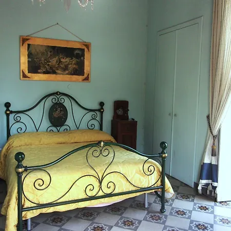 Palazzo Osanna Bed & Breakfast 3*